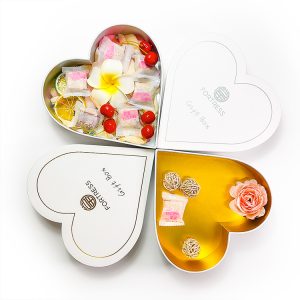 Конфеты упаковка еды пользовательские сердце форма стиль бумага картон жесткая коробка с логотипом тиснение отделки